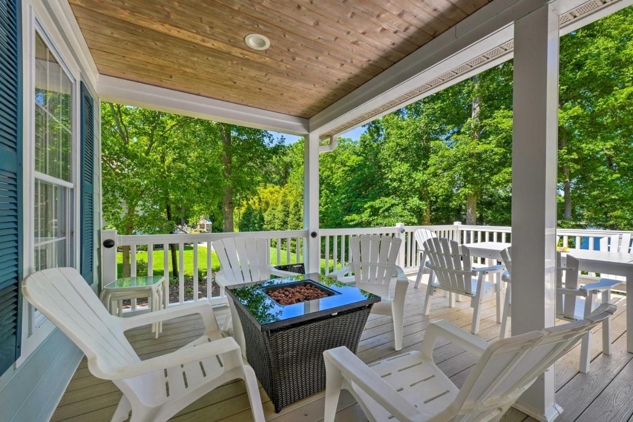 Lake Norman Retreat With Dock About 1 Mi To Marina! ムアズビル エクステリア 写真